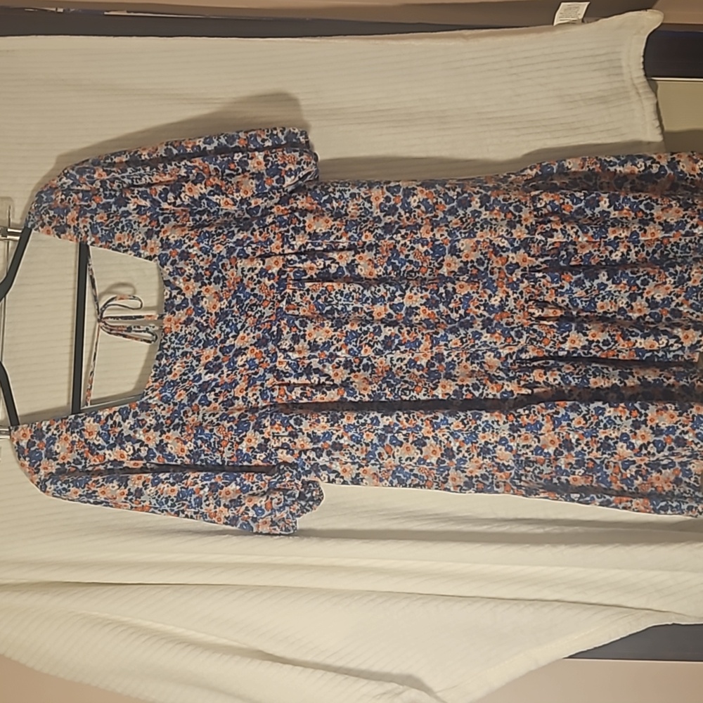 BCBG Paris Floral Dress Size L (12-14)